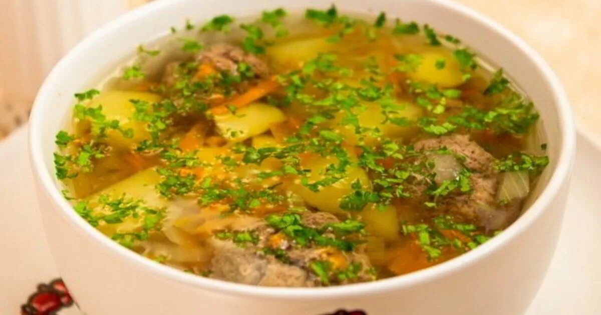 Шулюм куриный. Картофельный шулюм. Суп с мясом и картошкой. Картофельный суп с мясом.