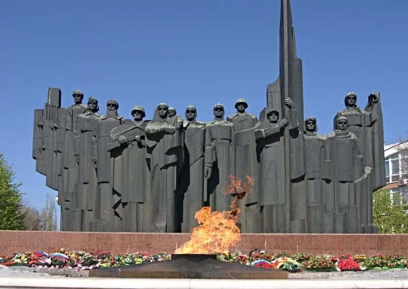 мемориал посвященный великой отечественной. знаменитые памятники великой отечественной войны 1941-1945. памятник сибирякам защитникам москвы. знаменитые памятники великой отечественной войны 1941-1945. мемориал памятник славы воронеж.