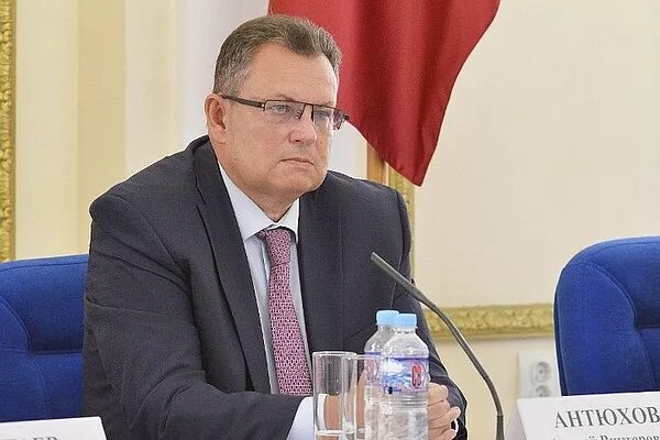 Антюхов дмитрий владимирович брянск фото Новости / Общественная палата сформирована / Правительство Брянской области