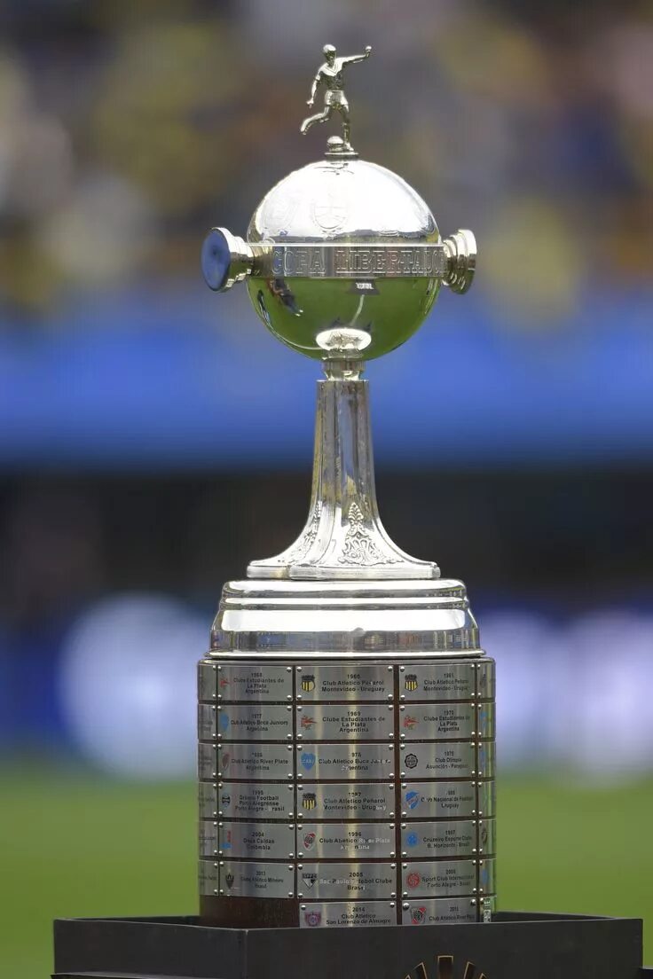 Кубок либертадорес турнирная таблица. Кубок Либертадорес. Кубок Libertadores. Copa Libertadores (Trophy). Кубок Либертадорес по футболу 2023.