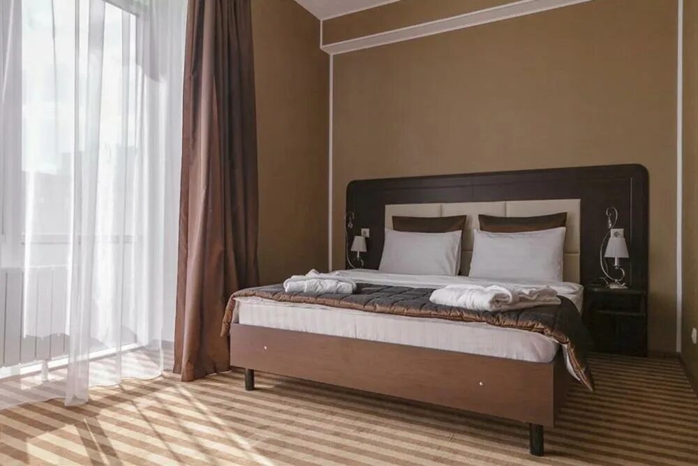 Города россии волгоград. Порт саида волгоград остановка. Волгоград с птичьего полета. Остановочный павильон волгоград. Волгоград.