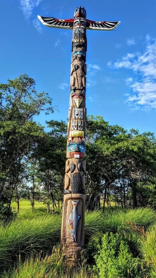 Totem pole. Сартулы Тотем. Тотем поул. Тотэм саганууд. Тотем Эфиопия.