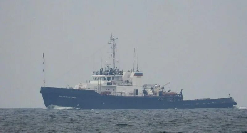 Судно апрель. Кавказ 1 судно. April судно. Судно апрель. Теплоход апрель.