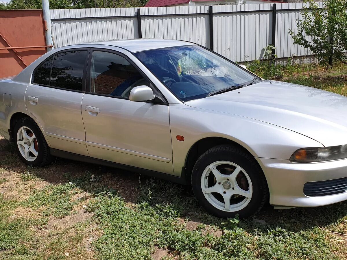 Галант 2000 год. Mitsubishi Galant 2000 года. Мицубиси Галант 2000 года. Митсубиси седан 2000. Mitsubishi Galant 2004.