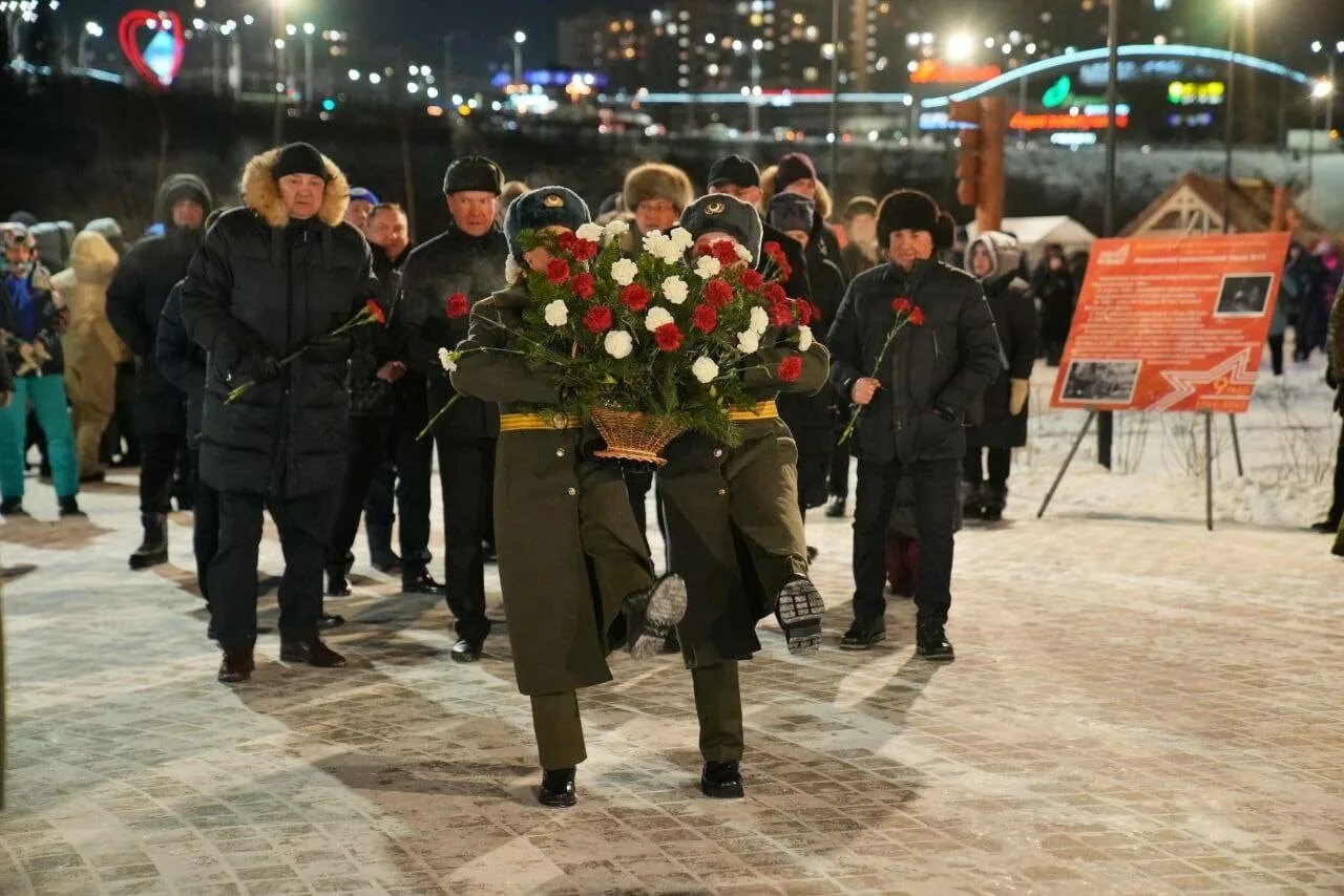 Города трудовой доблести 2022. Открытие стелы город трудовой доблести Кемерово. Открытие Стеллы город трудовой доблести. Открытие Стеллы в Кемерово.