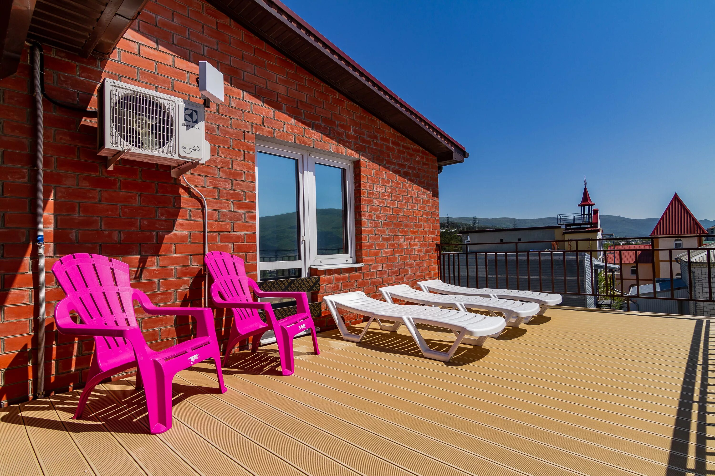 Кабардинка жилье у моря с бассейном. Кабардинка жилье у моря с бассейном. Кабардинка жилье у моря с бассейном. Оазис геленджик гостевой. Кабардинка жилье у моря с бассейном.