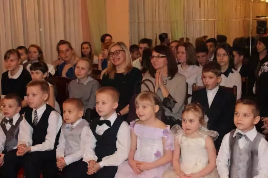 Кризисный центр помощи женщинам и детям липецк. Центры помощи детям липецк. Боринское детский дом. Кризисный центр липецк. Гбу кризисный центр помощи женщинам и детям.