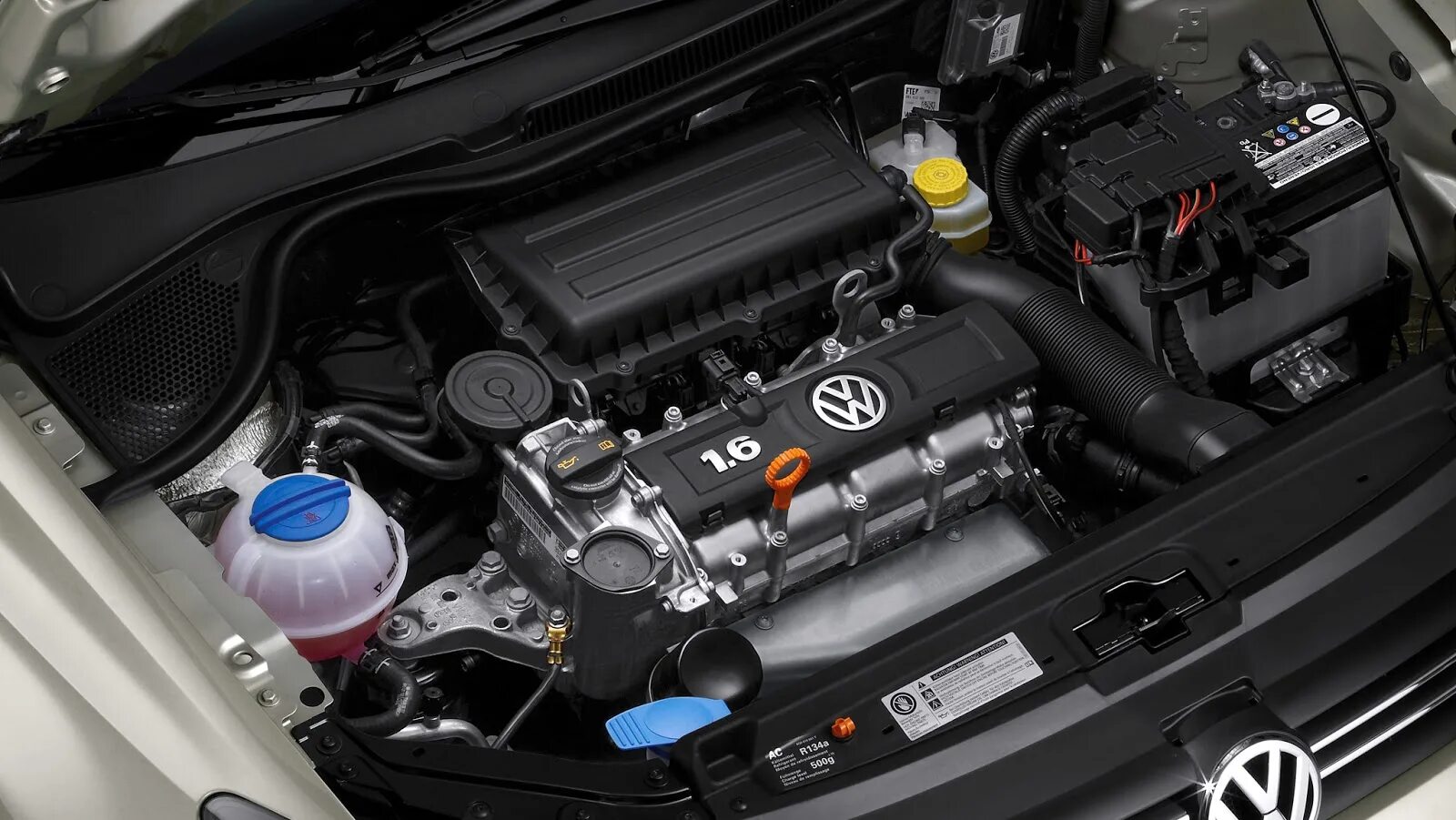 Двигатель volkswagen cfna. Фольксваген поло ДВС 1.6. Двигатель 1,6 MPI Volkswagen Polo. Двигатель 1.6 поло седан 2010. Двигатель Фольксваген поло 1.6 110.