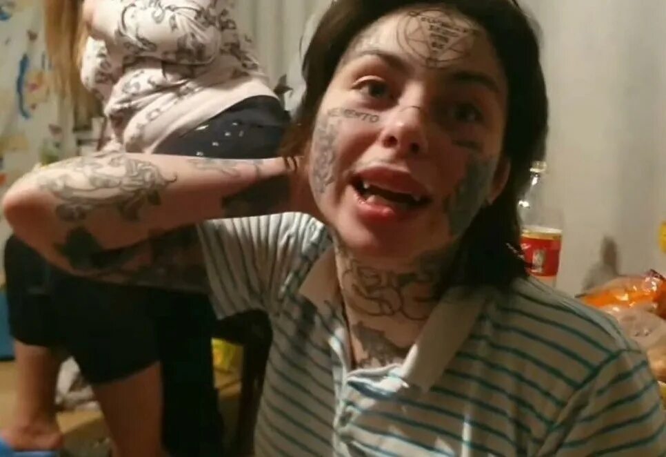 Полина фейс пистолетов. Фейс и техник. Фейс и техник. Полина моругина. Полина моругина фейс.