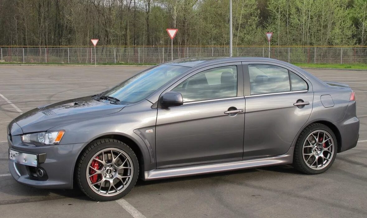 Лансер 10 xxr. Диски mitsubishi lancer 10 evo. Mitsubishi lancer x r18. Диски lancer 10. Mitsubishi lancer x на 17 дисках.