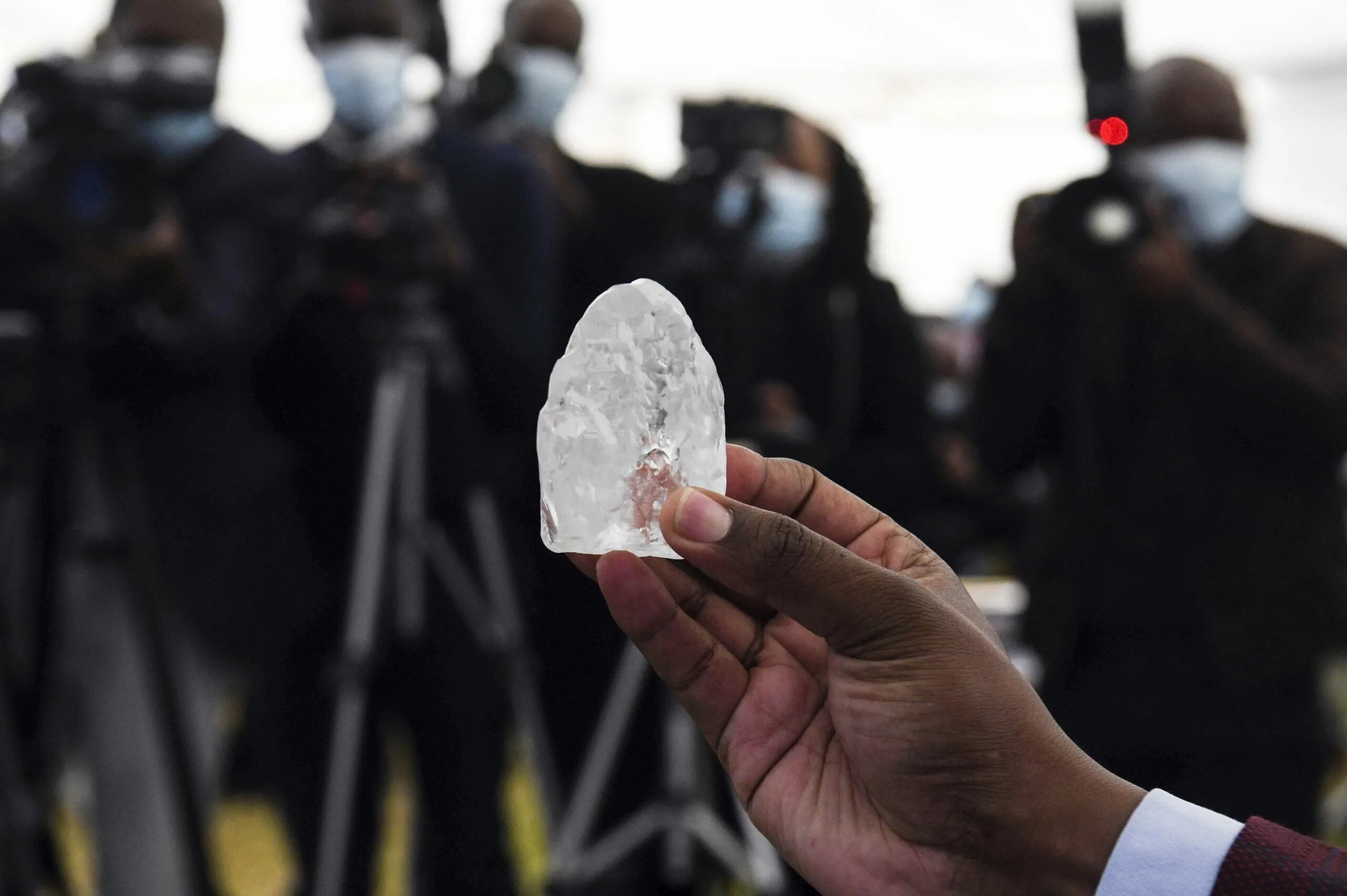 Бывшая карата. Самый большой Алмаз в мире Куллинан. Алмаз Куллинан звезда Африки. Самый большой Алмаз найденный в мире Куллинан. Самый большой Алмаз в мире ЮАР.