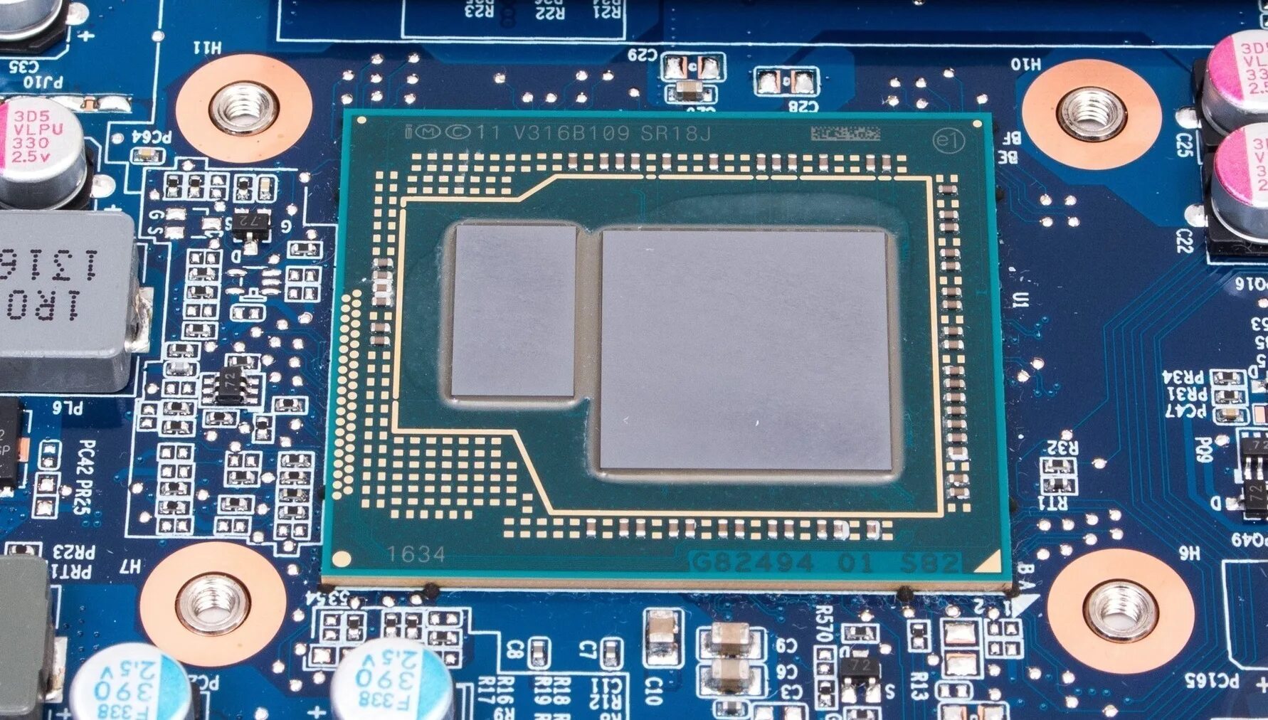 Питание процессора i5. Процессор для ноутбука Intel Core i5. Intel Core i5 6200u. Iris Pro 5200. I5-5300u процессор.