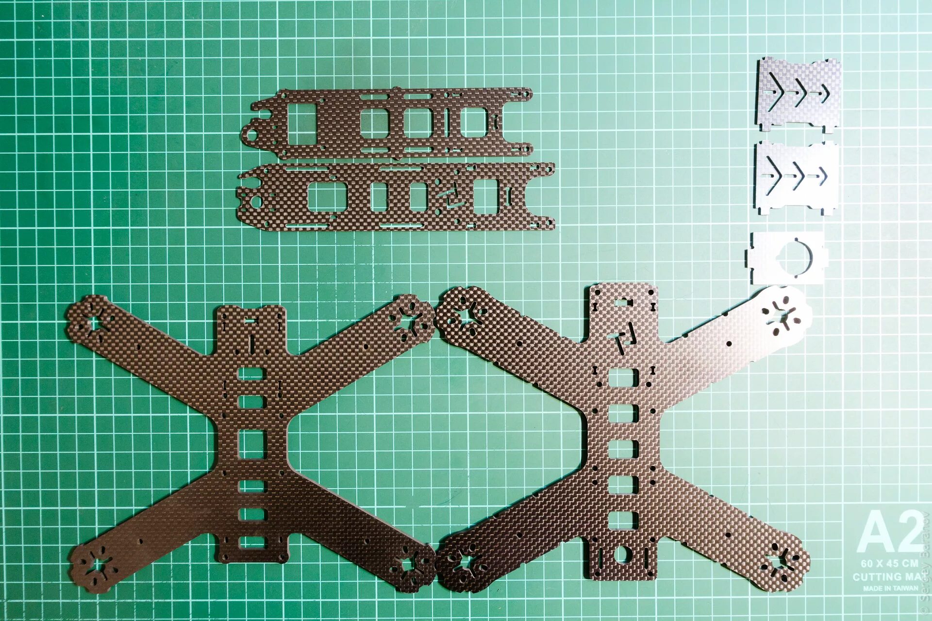Qav r чертеж с трех сторон Рама FPV квадрокоптера QAV-R 180mm (W=4mm) RS-F-052 запчасти и тюнинг с достав