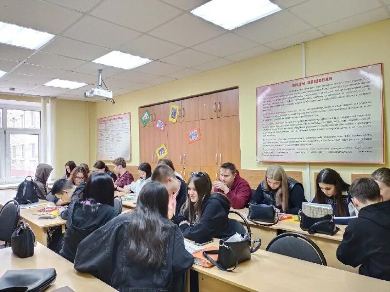 Колледж информации. Мокит колледж подольск официальный сайт. Колледж информации. Ярмарка учебных мест. Колледж управления бизнеса и технологий калуга.