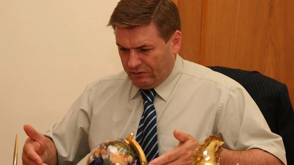 Братья белгород фуглаев. Экс бизнесмен. Александр федотов forbes. Анатолий и сергей фуглаевы. Лихачев геннадий воронеж.