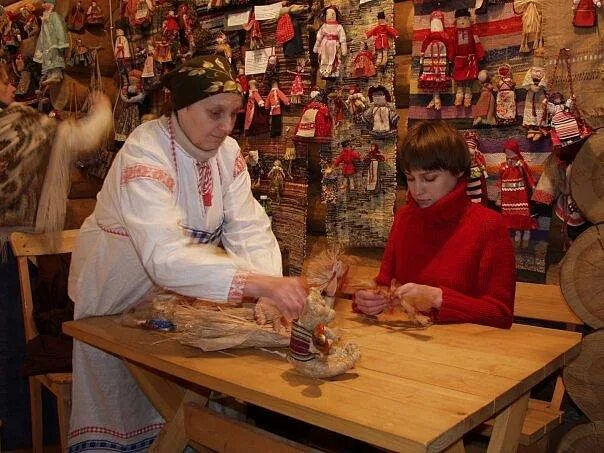 Деревня Шуваловка Масленица. Деревня Мастеров. Масленица в Шуваловке. Русская деревня Шуваловка Масленица.