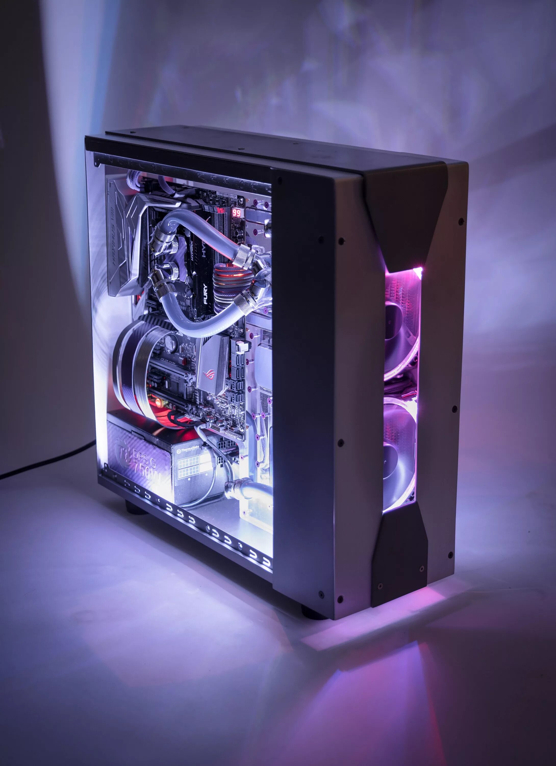 Очень красивые пк. Корпус ПК Thermaltake view. Компьютер (игровой системный блок) qx200 (i3). Системник с подсветкой. Красивый компьютер.