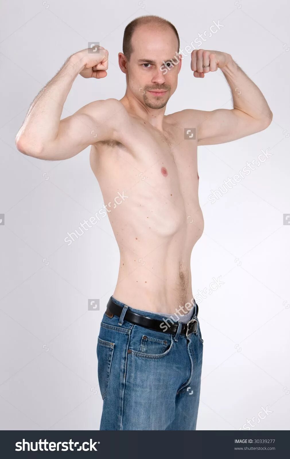 Иосиф буяновский квн. Лысый худой мужчина. Лысый тощую. Лысые худые парни. Bald - лысый.