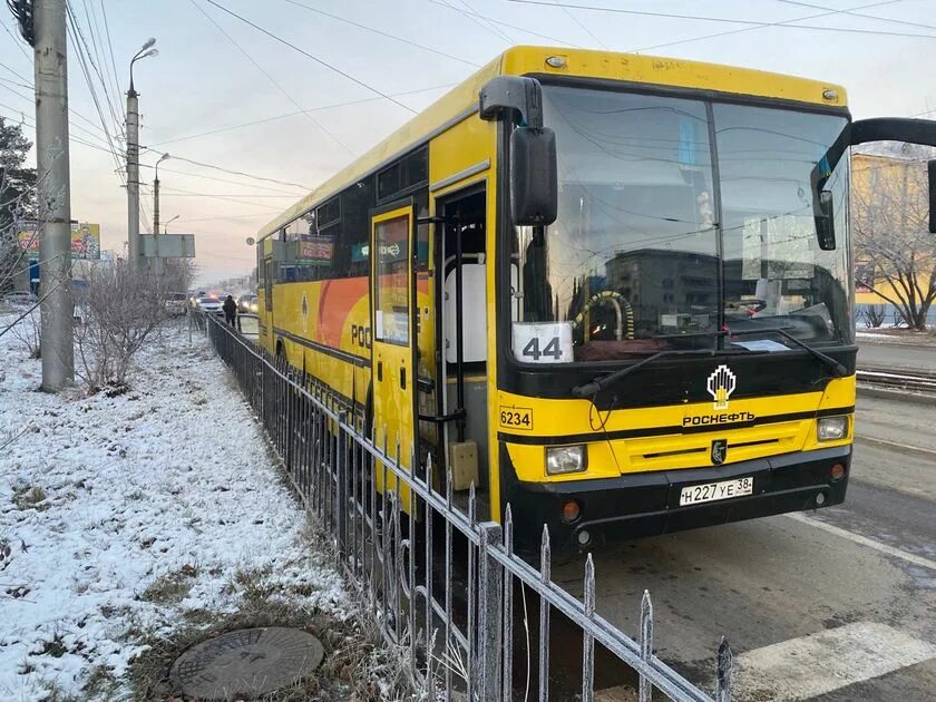 67 автобус сейчас иркутск. Автобус. ангарский автобус. пассажирский автобус.