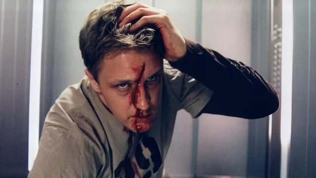 Кадры из фильмов в лифте Лифт уходит по расписанию 2002: актеры, рейтинг и отзывы на канале Дом кино