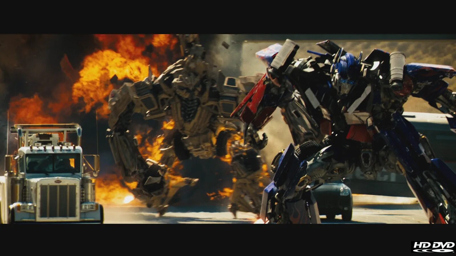 Включи видео автоботы. Optimus Prime 2007. Трансформеры 2007. Оптимус Прайм 1 часть. Optimus Prime трансформер 2007.