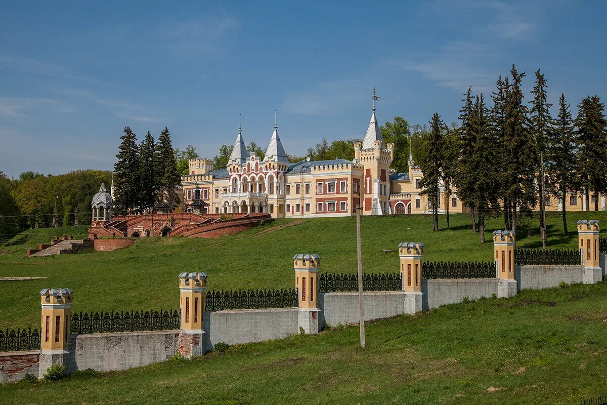 Вся россия подмосковья. Усадьба в Егорьевске. Красивые места в Подмосковье. Туристические места Подмосковья. Удивительные места Подмосковья.