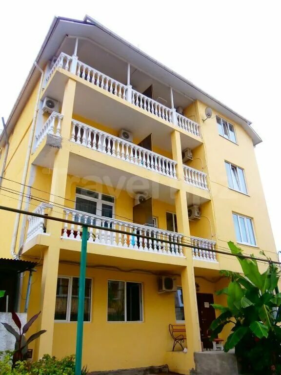 фиеста адлер чкалова 42а. сочи адлер ул чкалова. гостиница белая лилия адлер. гостиница ромашка адлер. альбик мини-отель адлер.