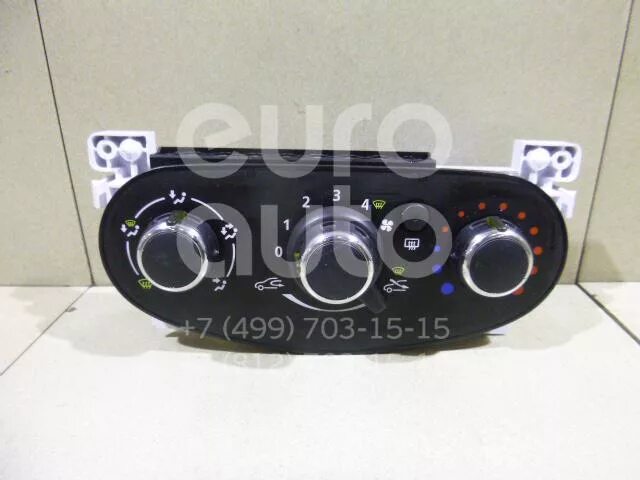 Управление печкой dacia duster. Блок управления печкой дастер. Управление печкой рено дастер. Блок управления печкой дастер. Блок управления печкой дастер.