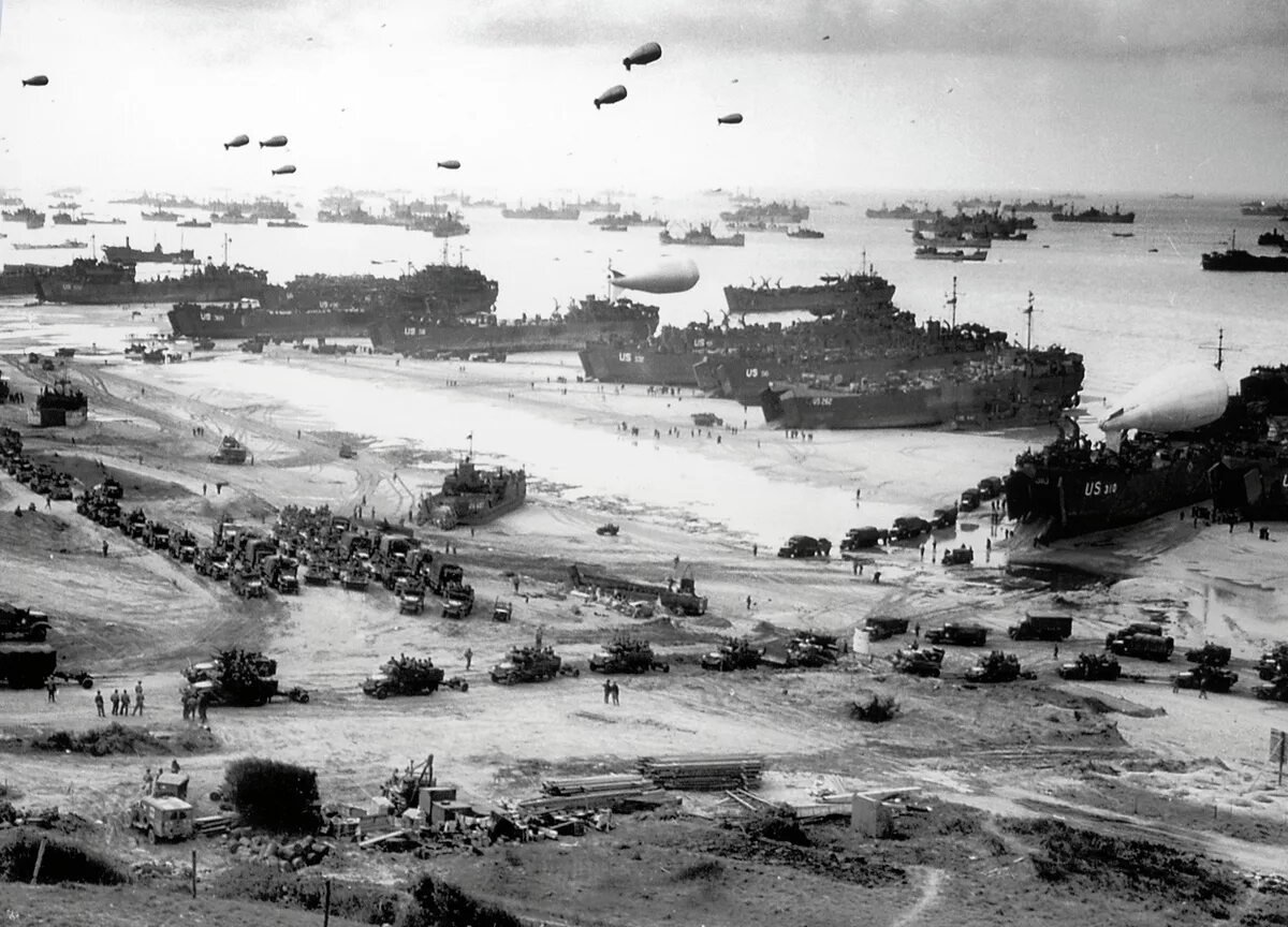 Высадка союзников в нормандии операция. Высадка в Нормандии 1944. 6 Июня 1944 высадка в Нормандии. Операция Оверлорд во второй мировой войне. День д Нормандия 1944.