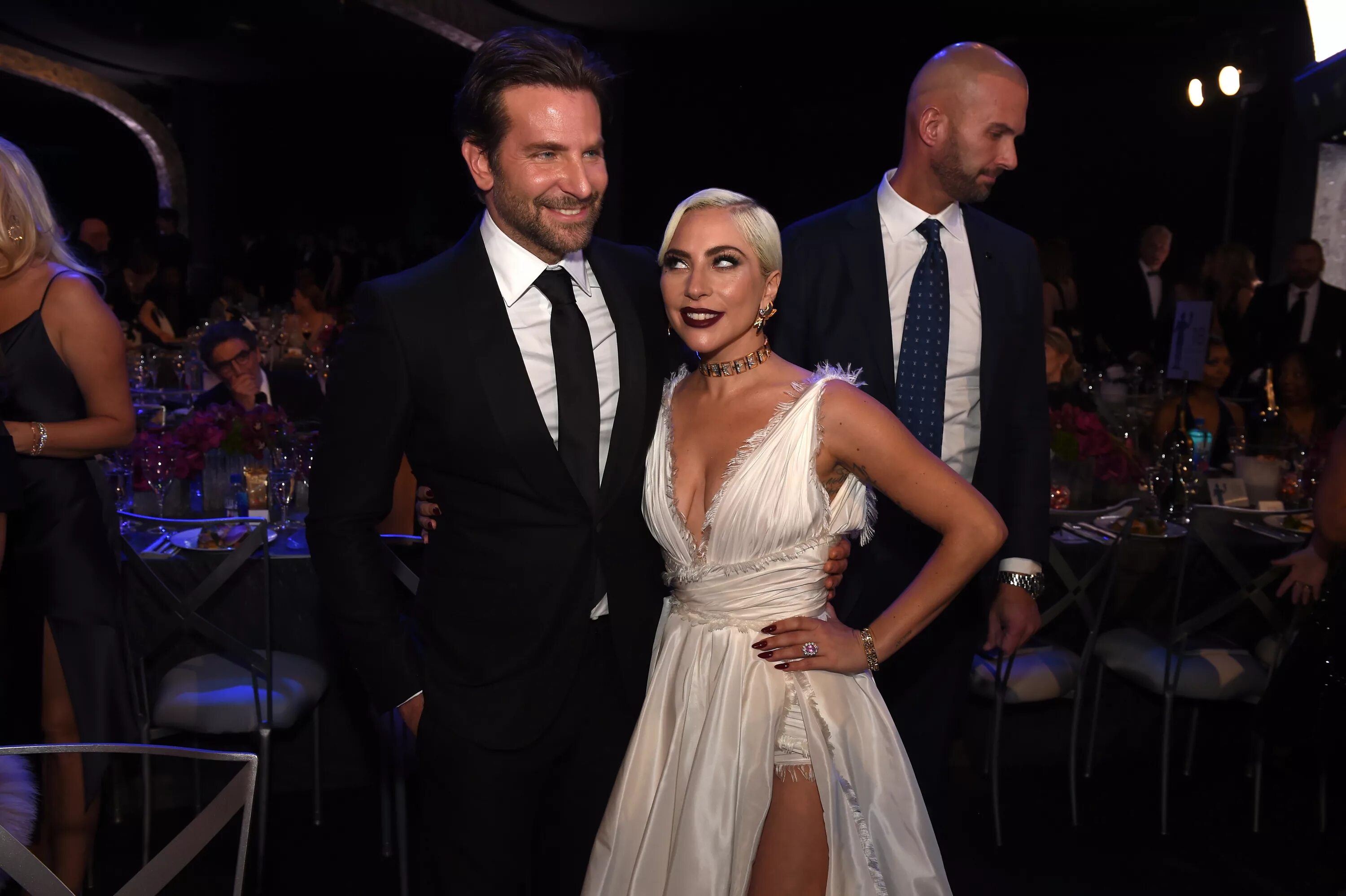 Lady gaga bradley cooper песни. Леди гага и купер. Lady gaga bradley cooper песни. Lady gaga bradley cooper песни. Леди гага и купер песня.