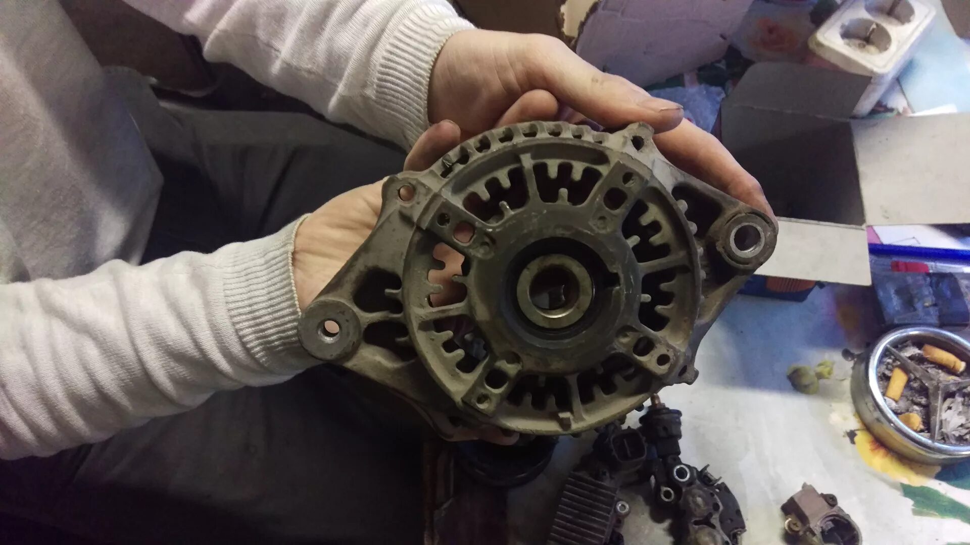 Генератор качающейся частоты ламповый. Генератор постоянного тока эдисона схема. Генератор высокочастотных электромагнитных колебаний. 6. Принцип работы электрогенератора переменного тока.