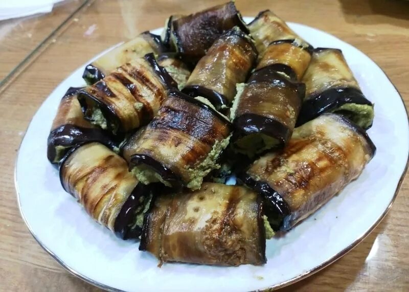 Попробуйте один раз, и это будет самой любимой закуской, Баклажаны по Армянски! 