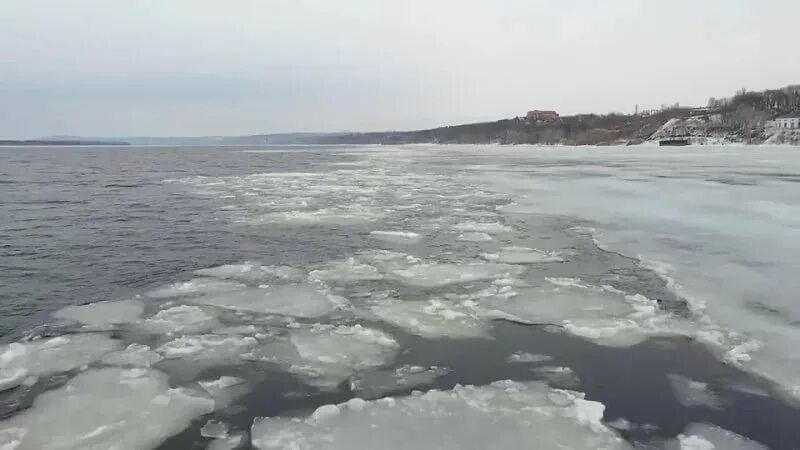 Ледоход на волге 2024. Ледоход на Волге. Ледоход Тверь 2023 на Волге. Ледоход на реке Волга. Ледоход на Волге 2023 Казань.