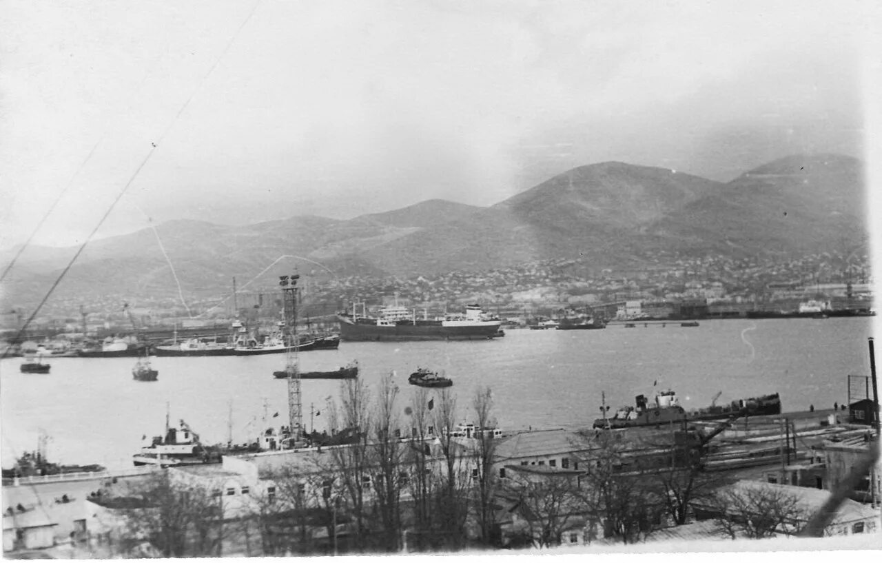 Новороссийск 1940. Новороссийск 30 годы. Новороссийск 30 годы. Новороссийск старые фотографии. Новороссийск 2000.