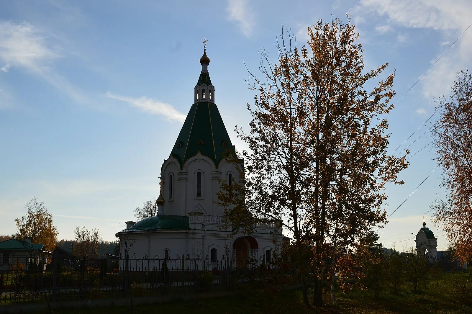Храм преображения запрудня. Запрудня храм преображения господня. храм в запрудне талдомского района. церковь преображения господня московская обл пос.запрудня. церковь на запрудне в костроме.