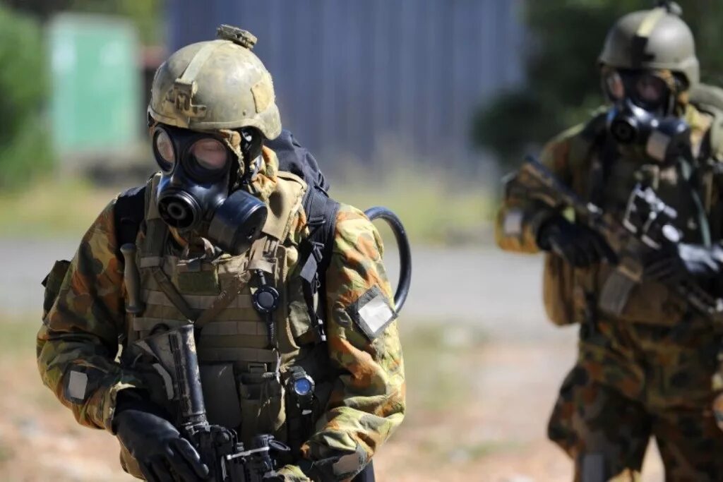 Ops engineer