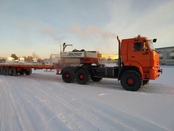 Водитель на трал вакансии. КАМАЗ 65225 С тралом. КАМАЗ 65225 тягач с тралом. КАМАЗ 44108 С тралом. КАМАЗ тягач с тралом.