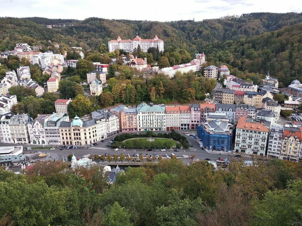 Советские вары. Карловы вары термал. Карлсбад карловы вары 1870. Карловы вары отель брежнева. Чехия карловы вары достопримечательности.