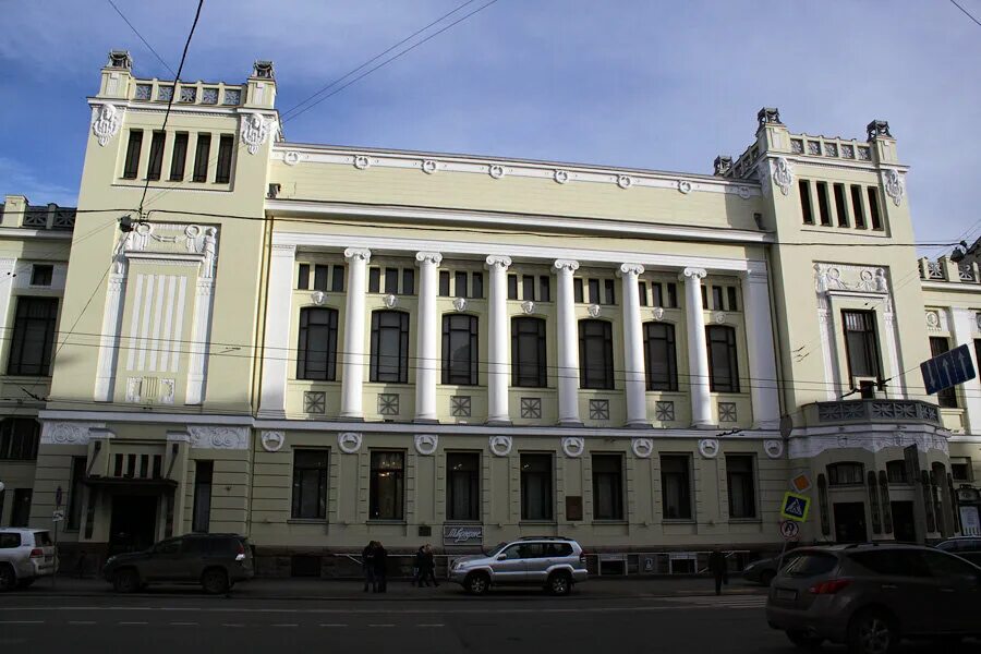 Ленком википедия. Московского театра «Ленком марка Захарова». Театр Ленинского Комсомола Москва. Малая Дмитровка 6 Ленком. Москва театр «Ленком марка Захарова» зал.