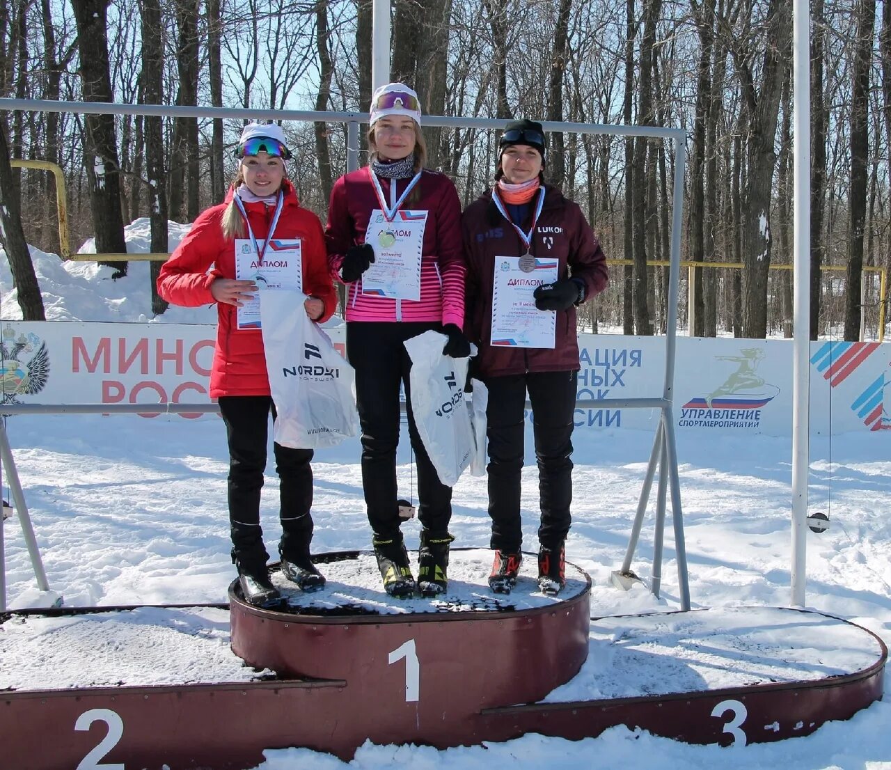 ивантеевка лыжи. русанова марина лыжный гонки. ивантеевка лыжи. лыжная трасса в ивантеевке. ивантеевка лыжи.