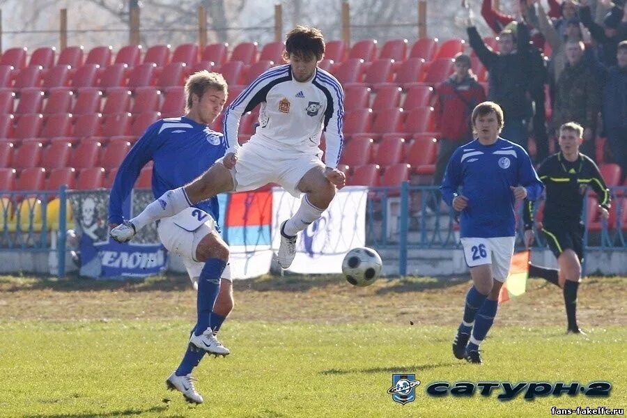 Футбол россии. Дмитрий сорокин фк факел. Спартак рпл. Фнл 2021-2022. Нападающий арсенала и тоттенхэма.