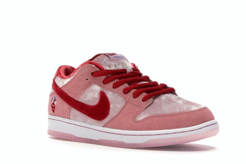 Dunk low купить оригинал. Nike SB Dunk Low Strangelove. Nike SB Dunk Low 2022. Nike SB Dunk Low. Nike SB Dunk Low Pro Strangelove.