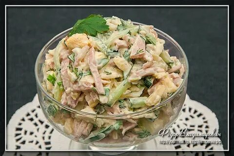 Салат с ветчиной огурцом и сыром нежность