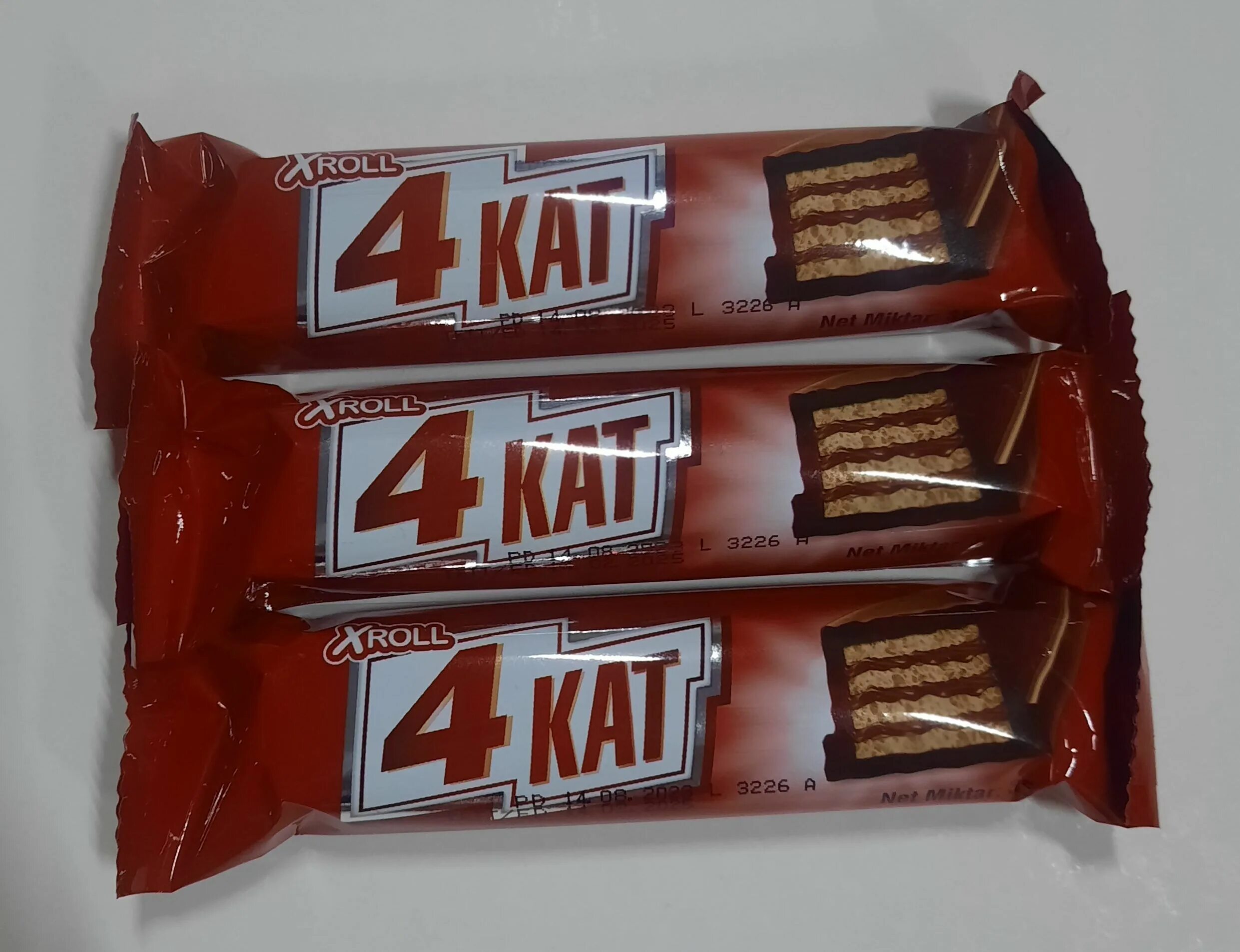Шоколадный батончик snickers crisper, 40 г. Сникерс. 4 батончик. 5 г с хруст. Шоколадный батончик гулливер.