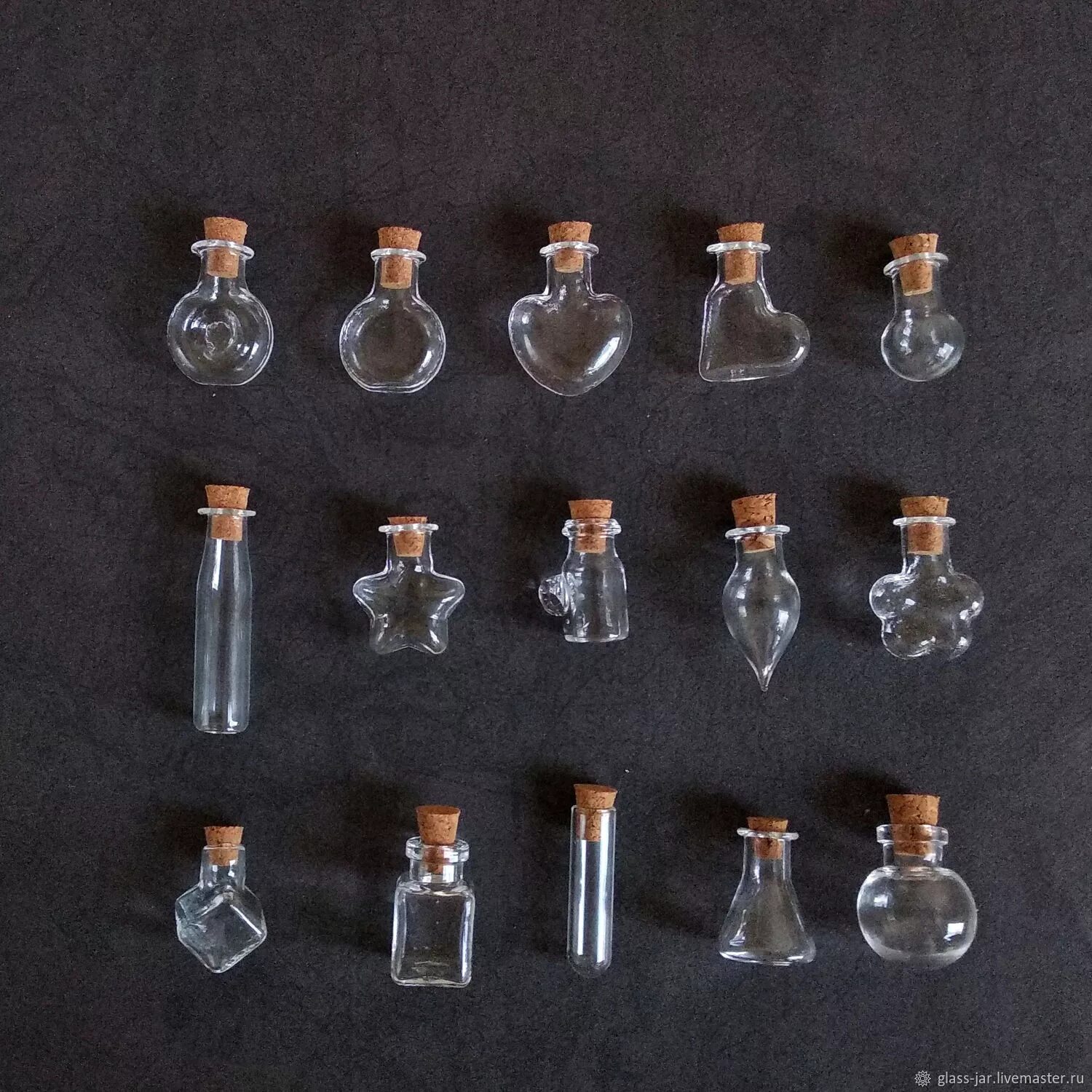Маленькие стеклянные баночки. Стеклянные бутылочки с пробкой. Декоративные бутылочки с пробкой. Маленькие стеклянные бутылочки.