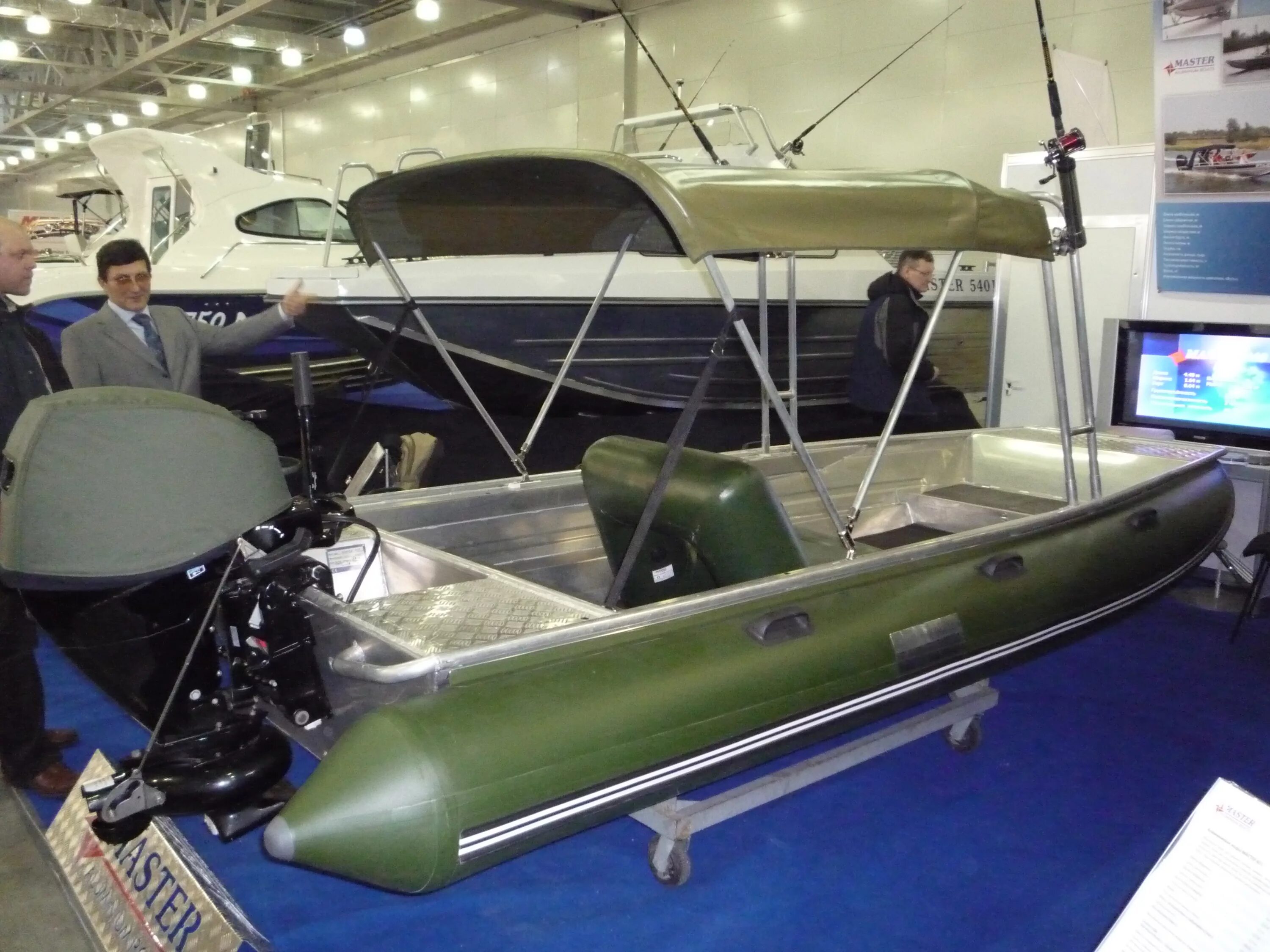 Боевой мастер 410. Лодка Master 440. ПВХ баллоны для лодки Казанка 6. Баллоны на Windboat 380. РИБ Джет мастер 4500.