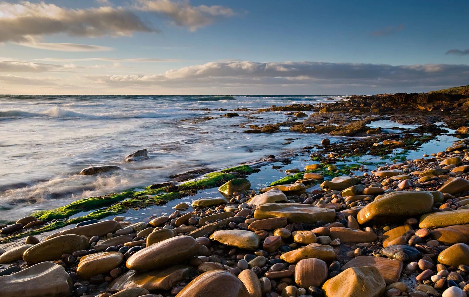 Северное море. Берег Северного моря. Побережье Баренцева моря.