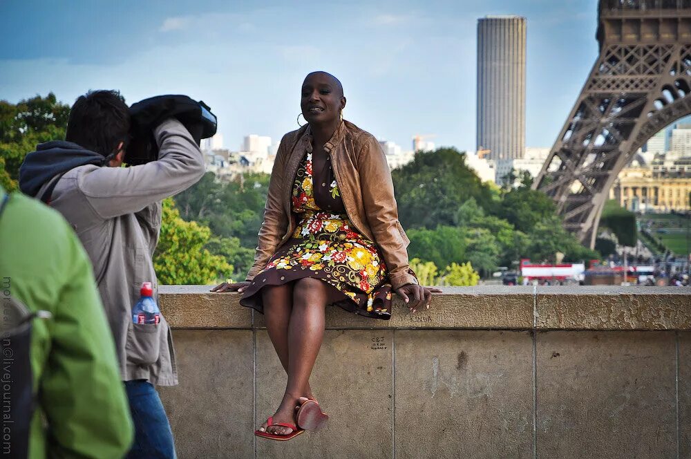 Африканцы в европе. Афроамериканец француз. Париж гетто районы гетто. Негр из франции. Араб негр.