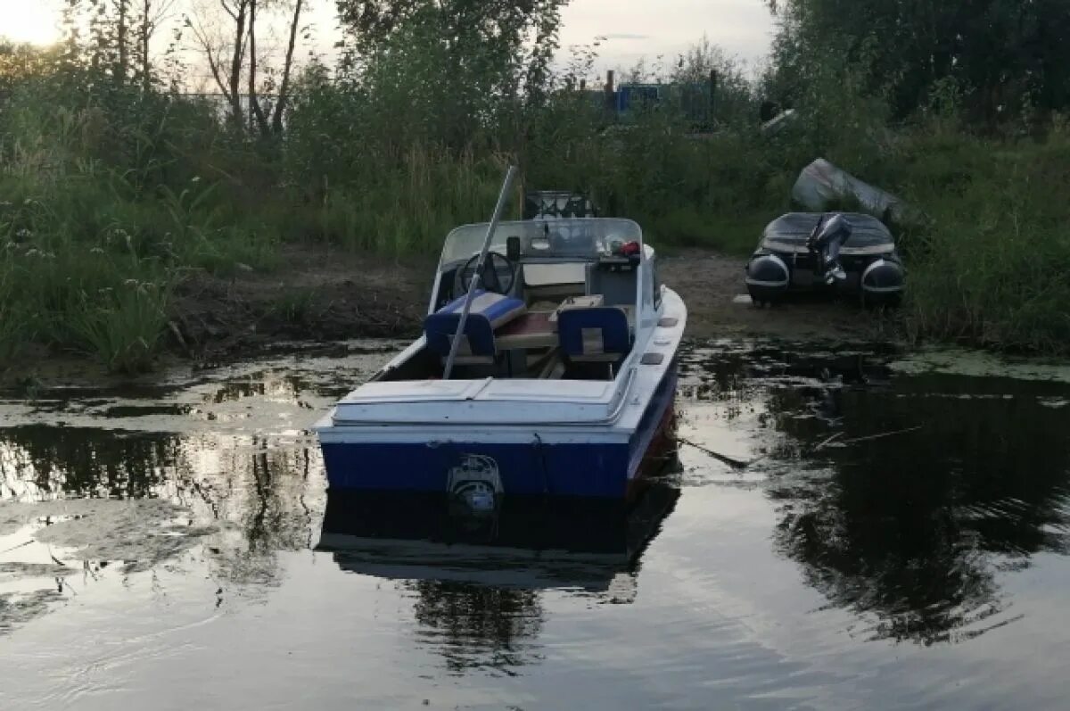 Девочку переехал катер. Катер восток. катер волга. лодка спасателей. чп на волге.