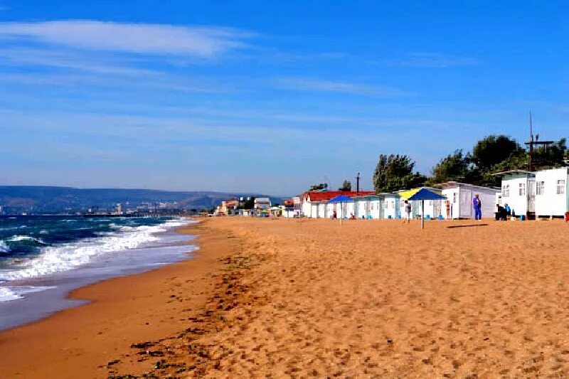 Село береговое феодосия. Феодосия пляж золотые Пески. Феодосия поселок Береговое золотой пляж. Золотой пляж Береговое Феодосия 2023. Причал золотой пляж Феодосия.